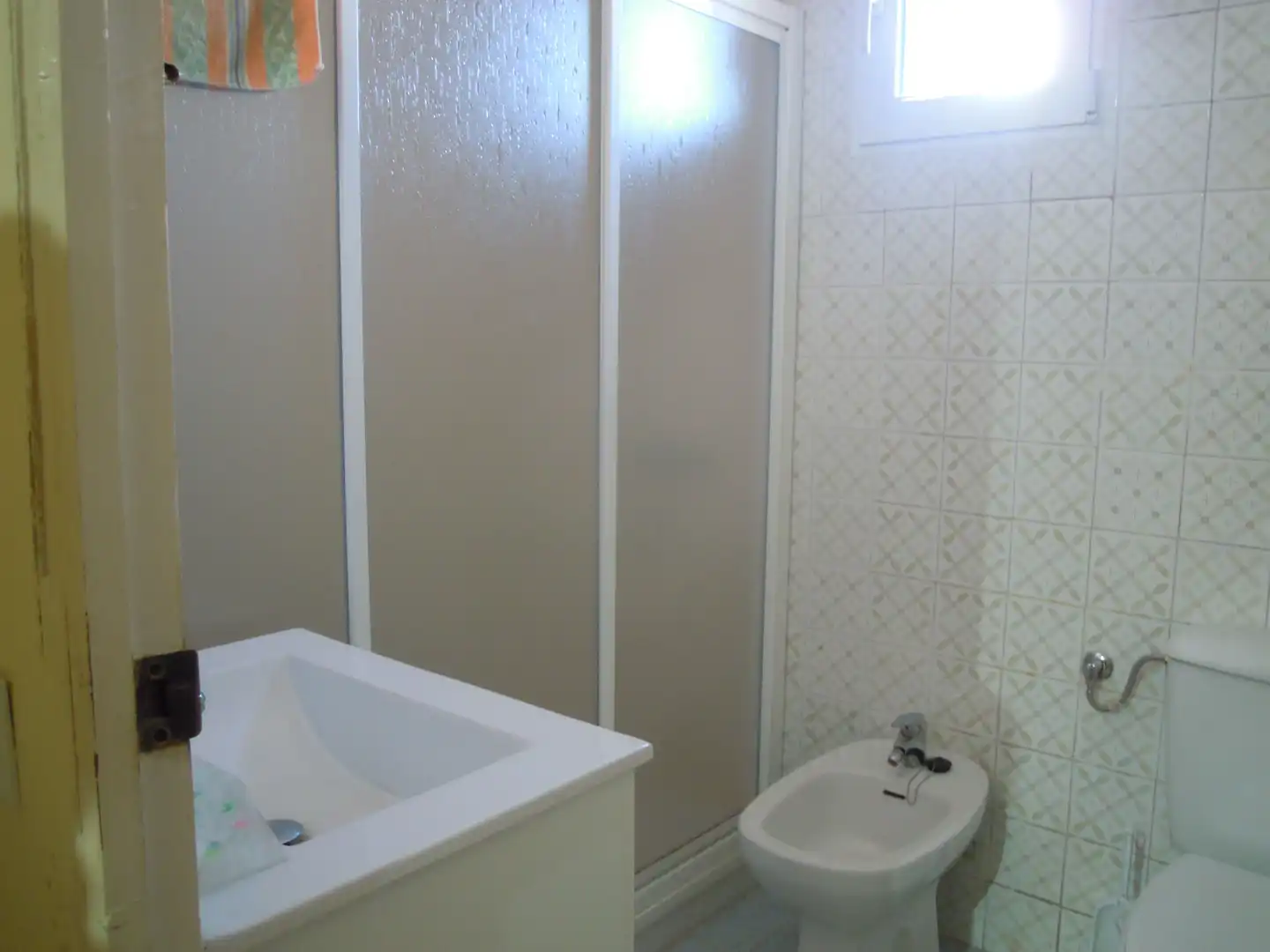 Badezimmer von Wohnung zum Verkauf in Ribatejada mit Heizung