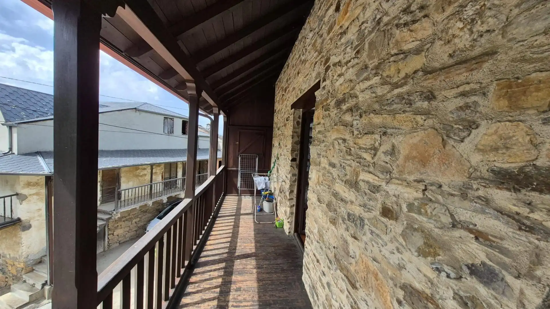 Vista exterior de Casa o chalet en venta en Ponferrada con Terraza