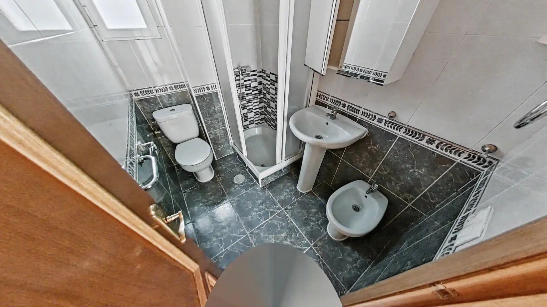 Bathroom of Flat for rent in Madrid  with Pets allowed