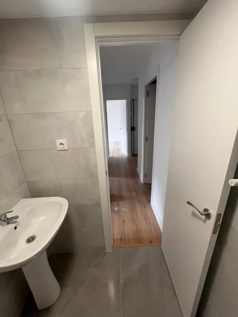 Flat for sale in Móstoles  with Air Conditioner and Heating