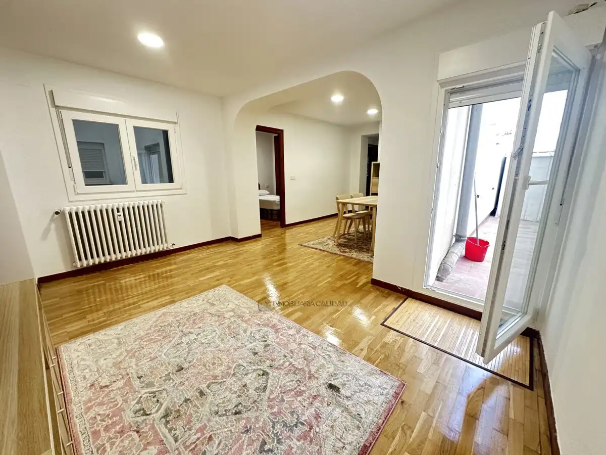 Sala de estar de Piso de alquiler en Burgos con Calefacción, Terraza y Amueblado