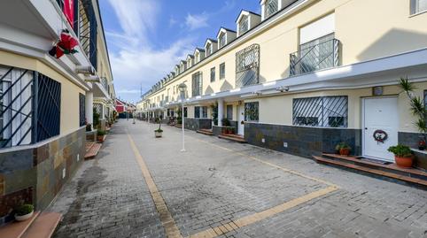 Foto 3 de Casa o xalet en venda a Calle del Ciclamen, Olivar de Quintos, Montequinto