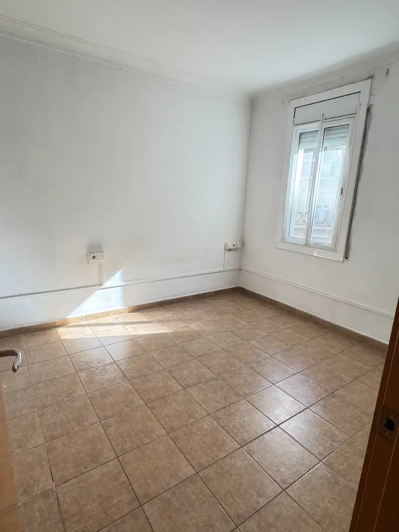 Schlafzimmer von Wohnung zum Verkauf in Barcelona mit Alarm