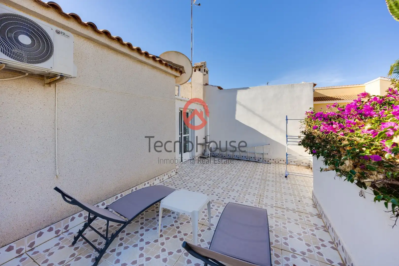 Terraza de Casa adosada en venta en Orihuela con Aire acondicionado, Jardín privado y Amueblado