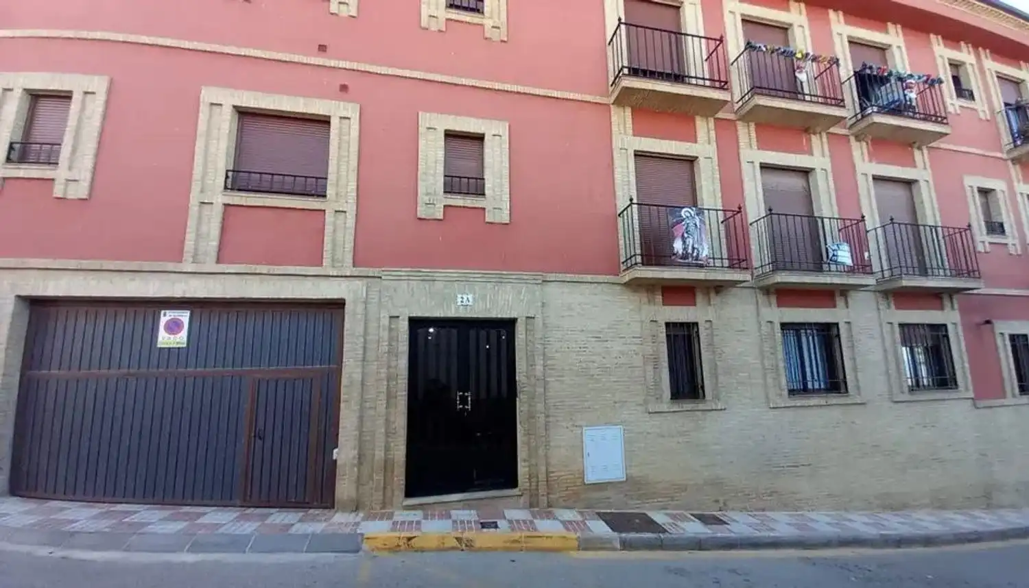Vista exterior de Piso en venta en Arjonilla con Balcón