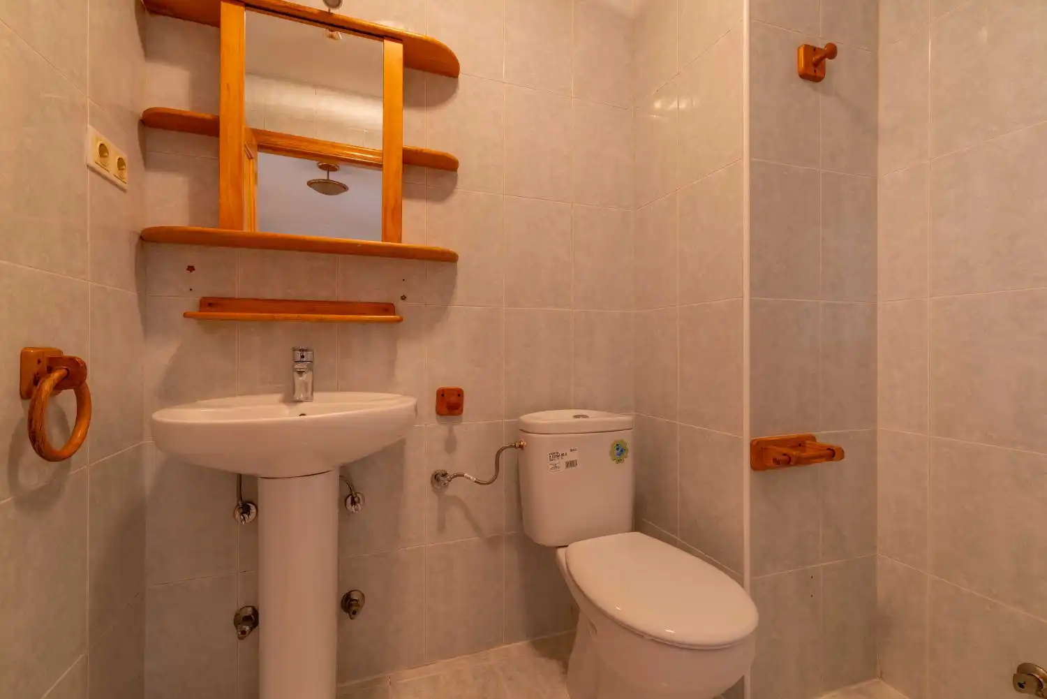 Bathroom of Flat for sale in Murcia  with Air Conditioner, Heating and Storage room