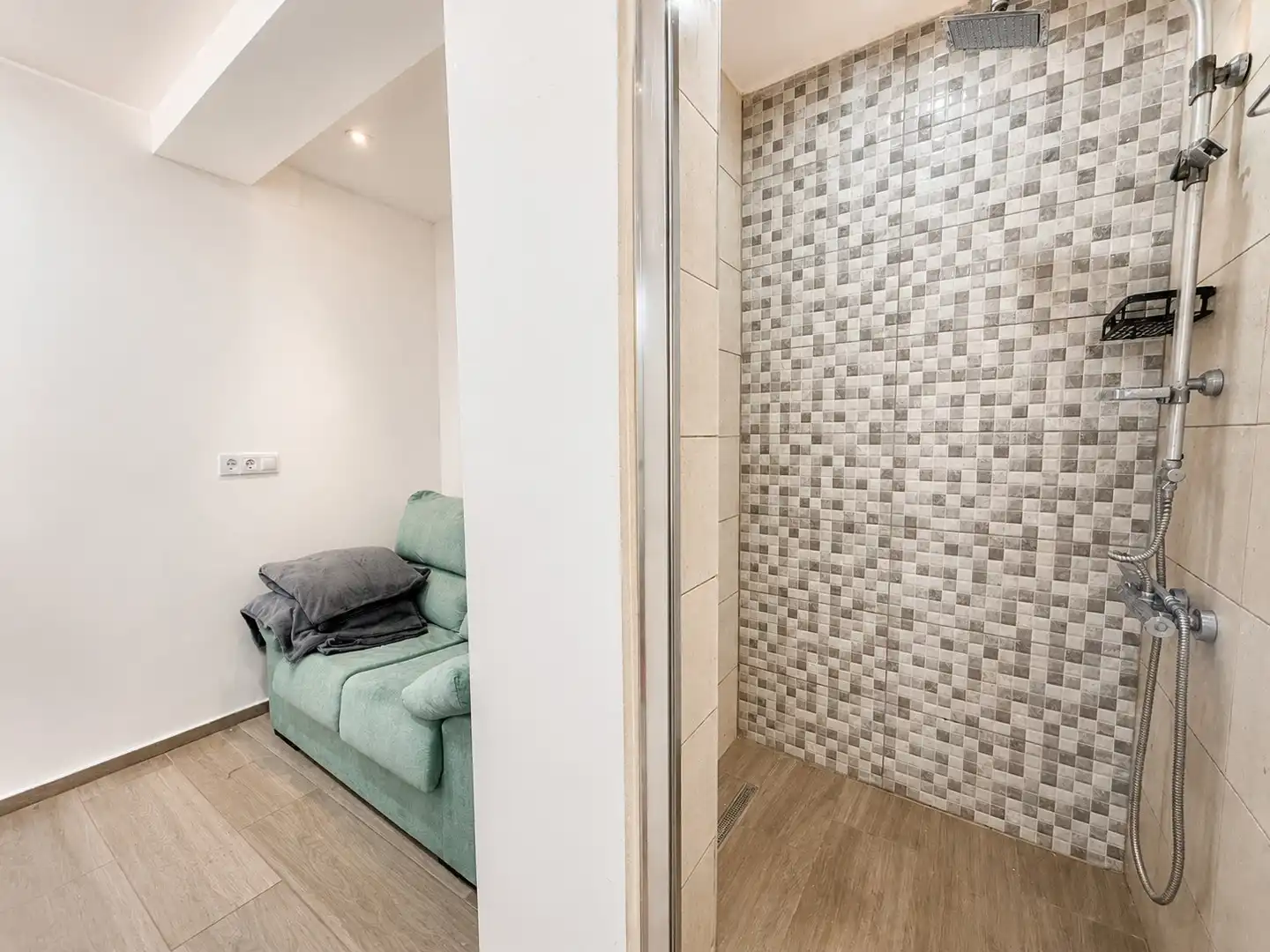 Flat for sale in Torrevieja  with Air Conditioner, Heating and Terrace