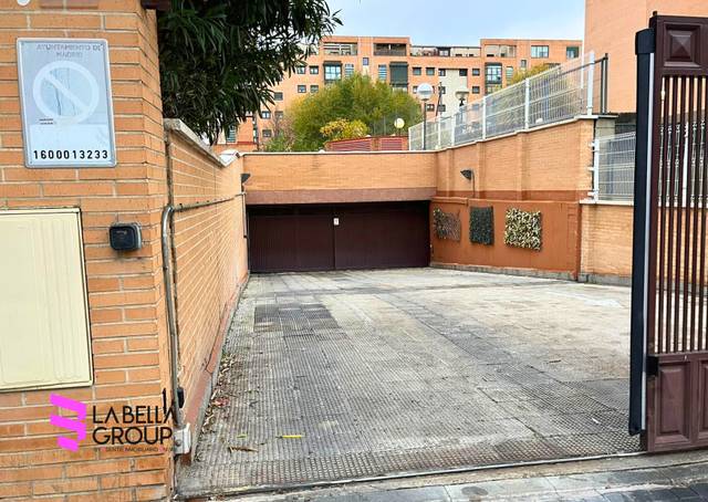 Garaje en Venta en Calle de Luis Jiménez de Asúa en Sanchinarro