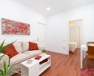 Bedroom of Apartment to rent in  Sevilla Capital  with Air Conditioner, Furnished and Internet