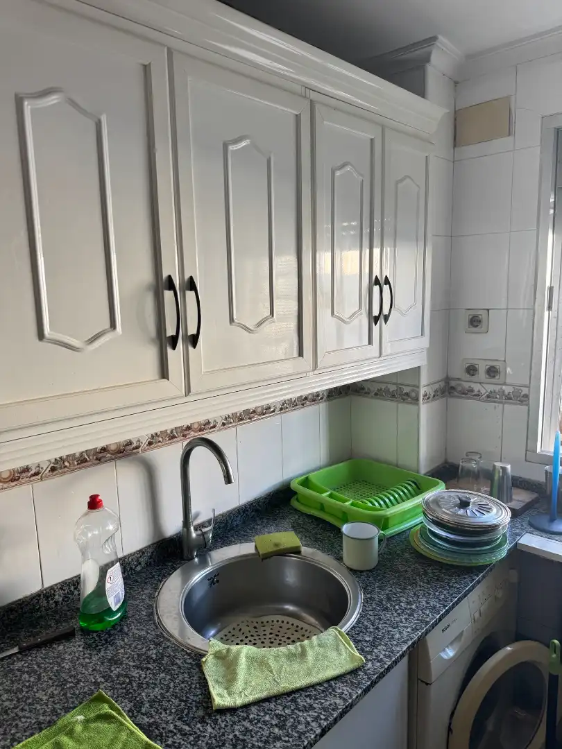 Cocina de Piso en venta en Sevilla con Terraza, Lavadora y Balcón
