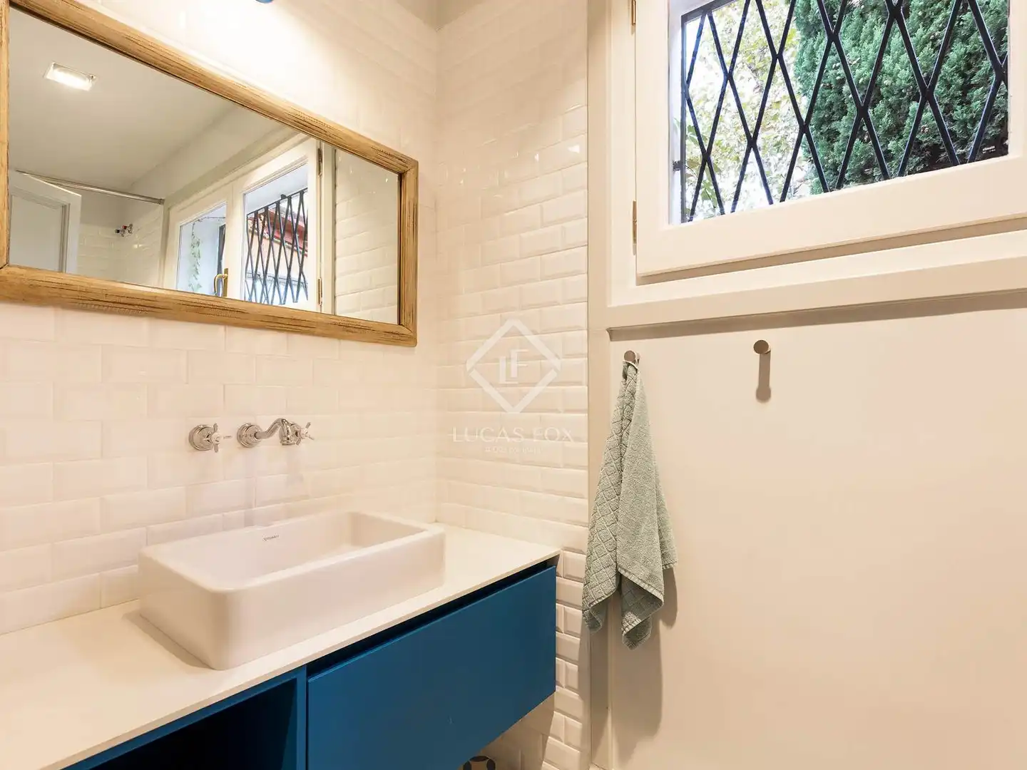 Bathroom of Houses for sale in Sant Cugat del Vallès  with Air Conditioner, Private garden and Storage room