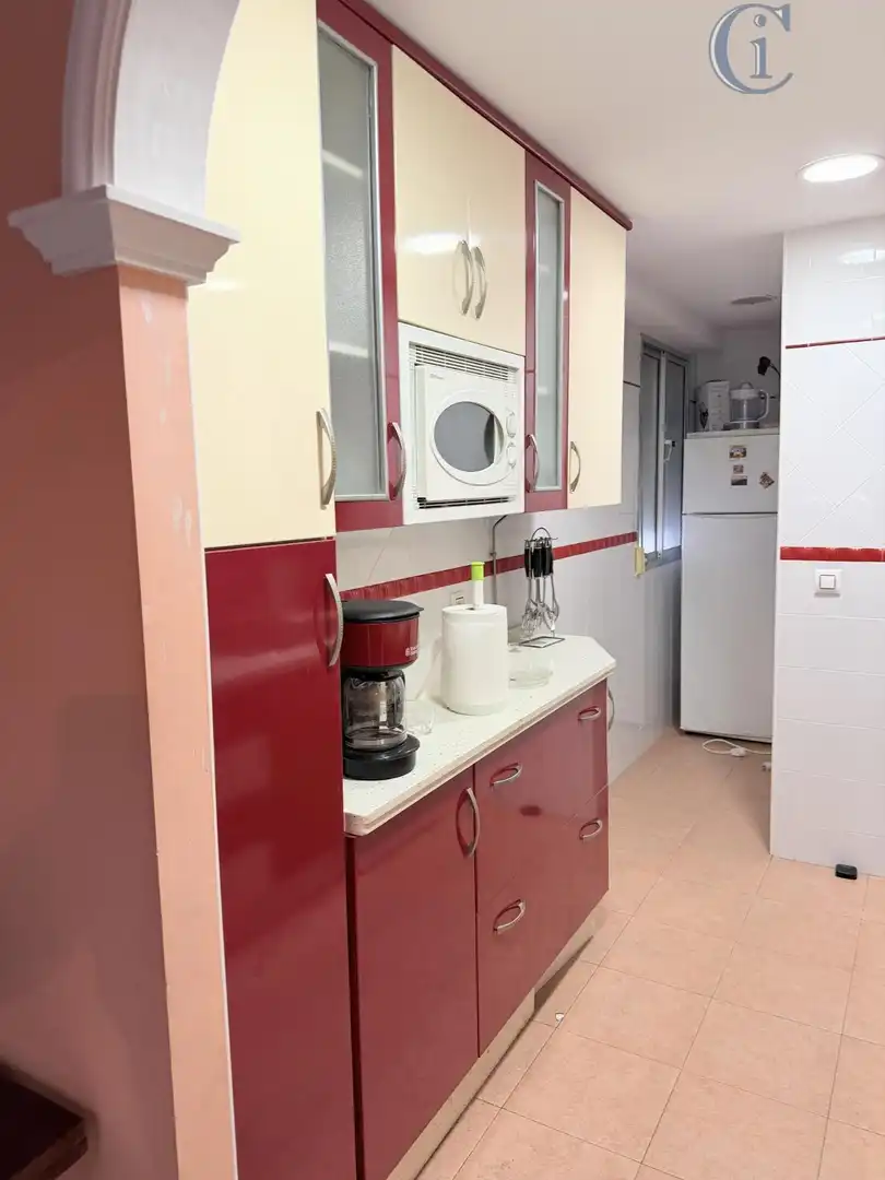 Cocina de Piso en venta en Cádiz con Aire acondicionado