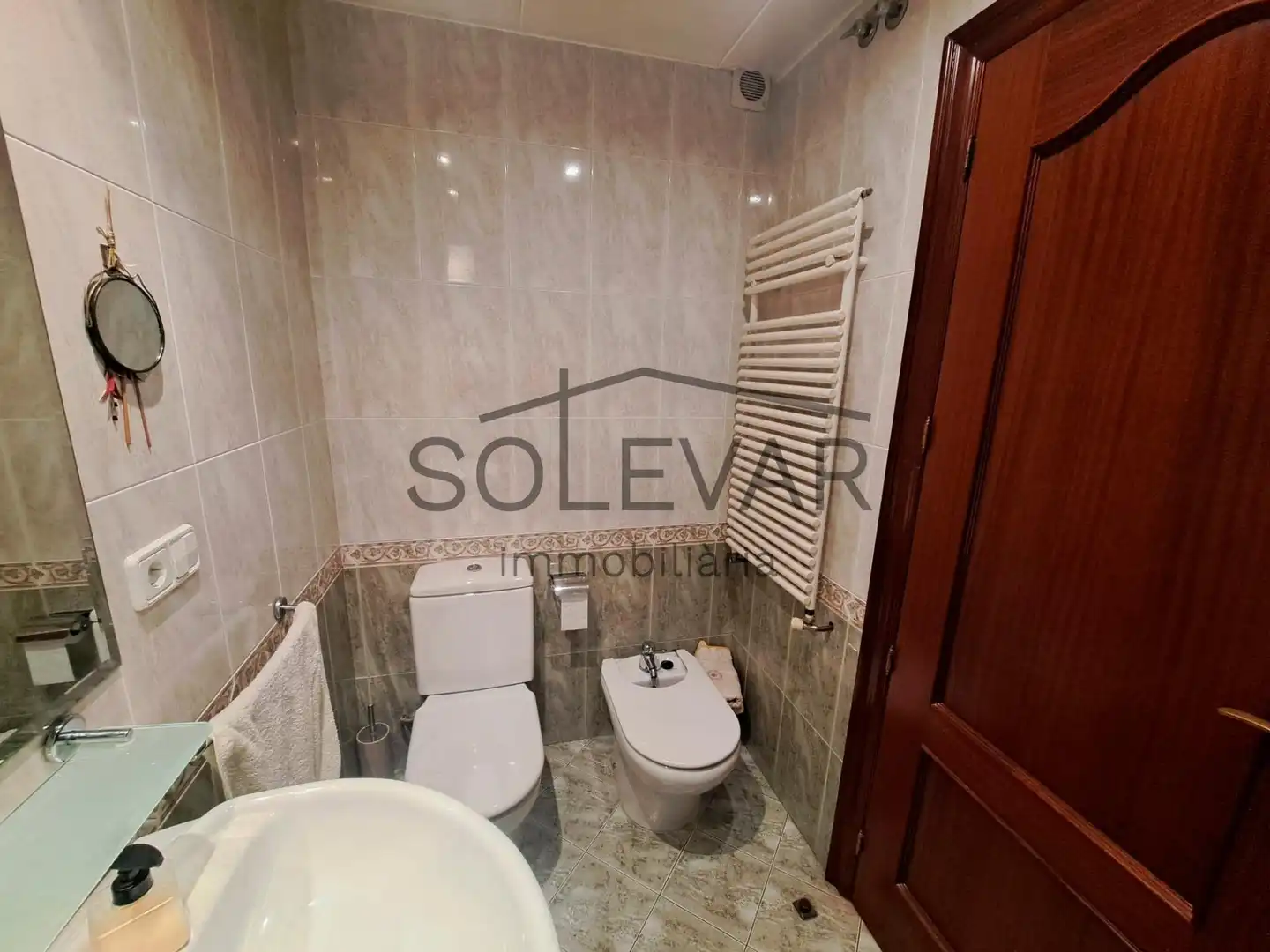 Badezimmer von Wohnung zum Verkauf in Tremp mit Klimaanlage, Heizung und Terrasse
