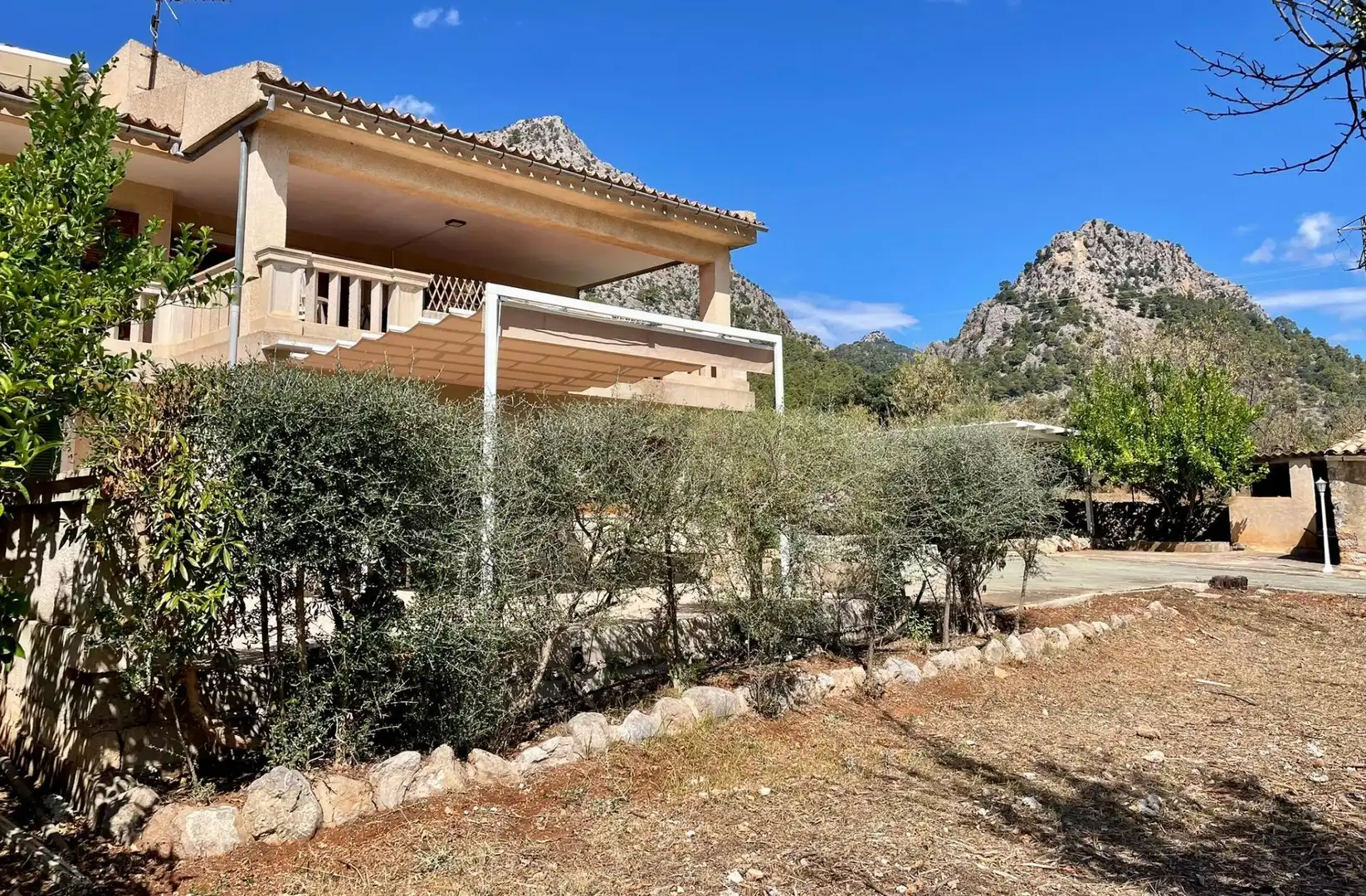 Garden of Country homes for sale in Bunyola  with Air Conditioner, Heating and Private garden