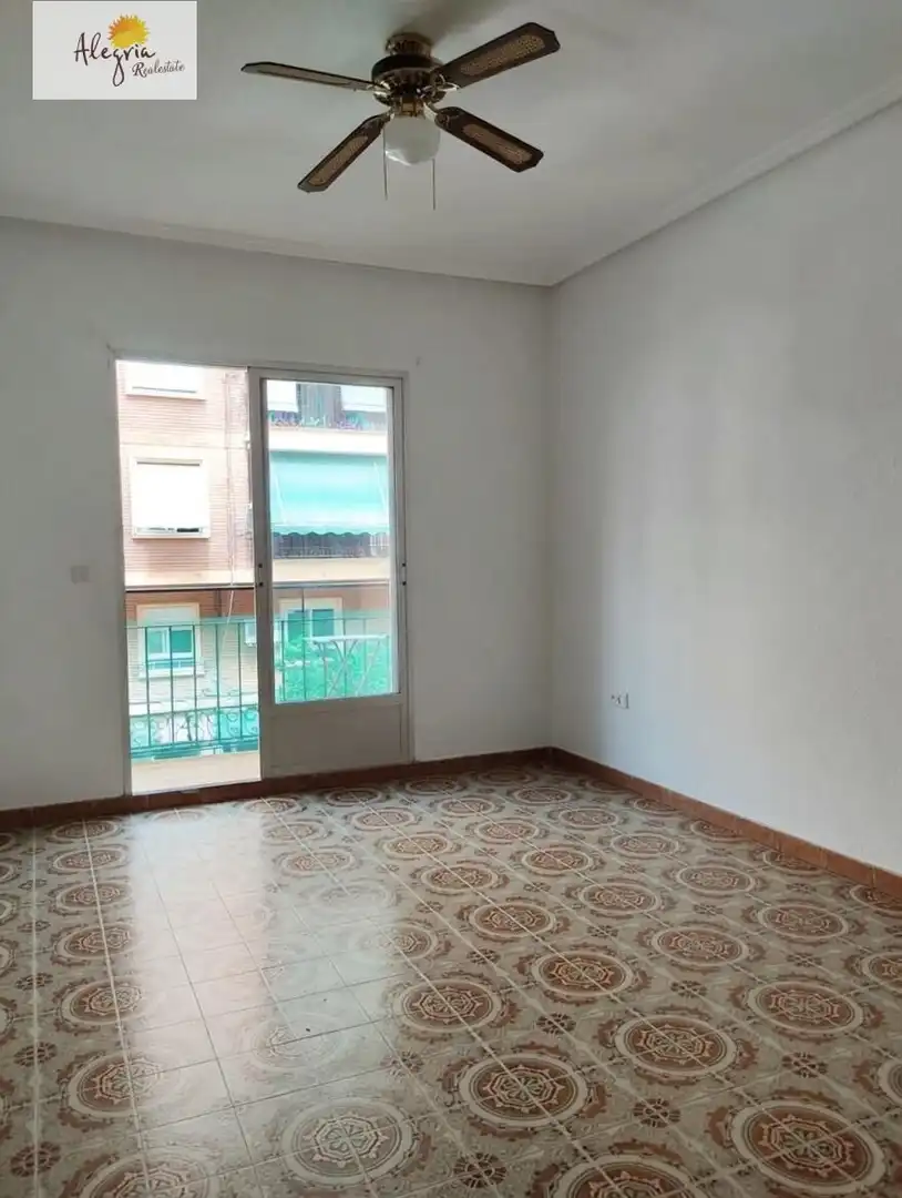 Apartament amb terrassa en venda a Calle HIGINIO NOJA (PROFESSOR), imagen 2