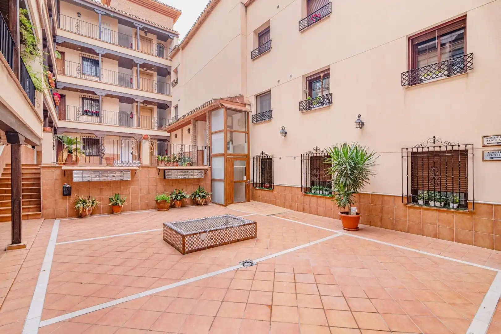 Exterior view of Flat for sale in La Zubia  with Air Conditioner, Heating and Furnished
