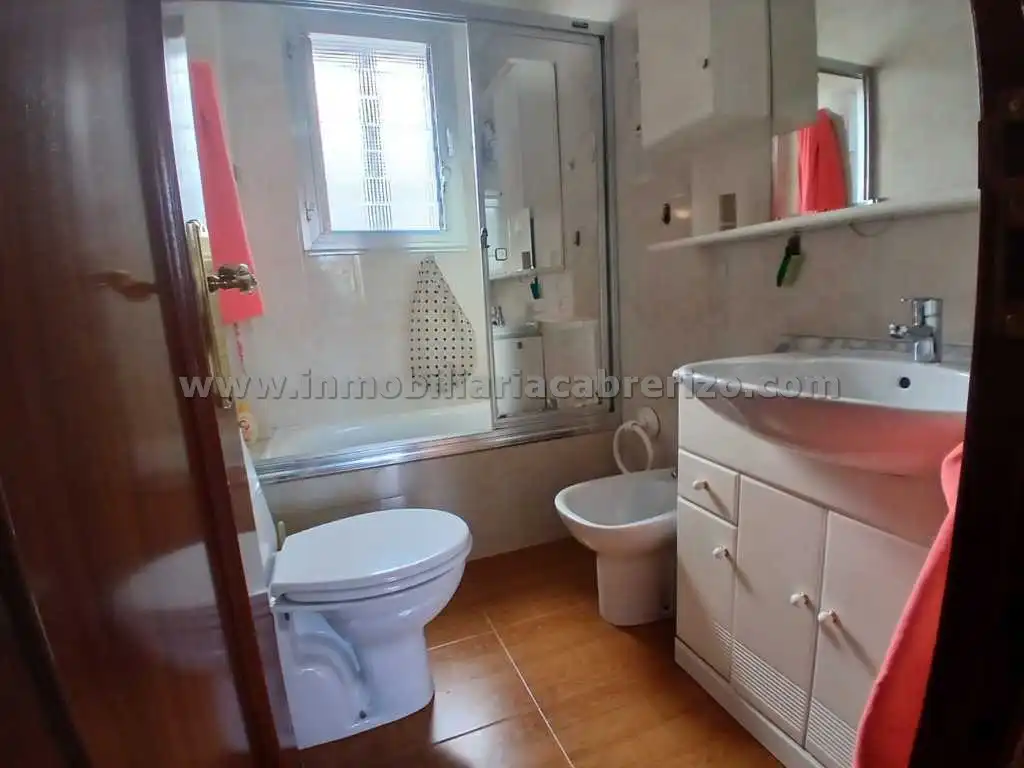 Bathroom of Attic for sale in  Logroño  with Air Conditioner, Terrace and Furnished