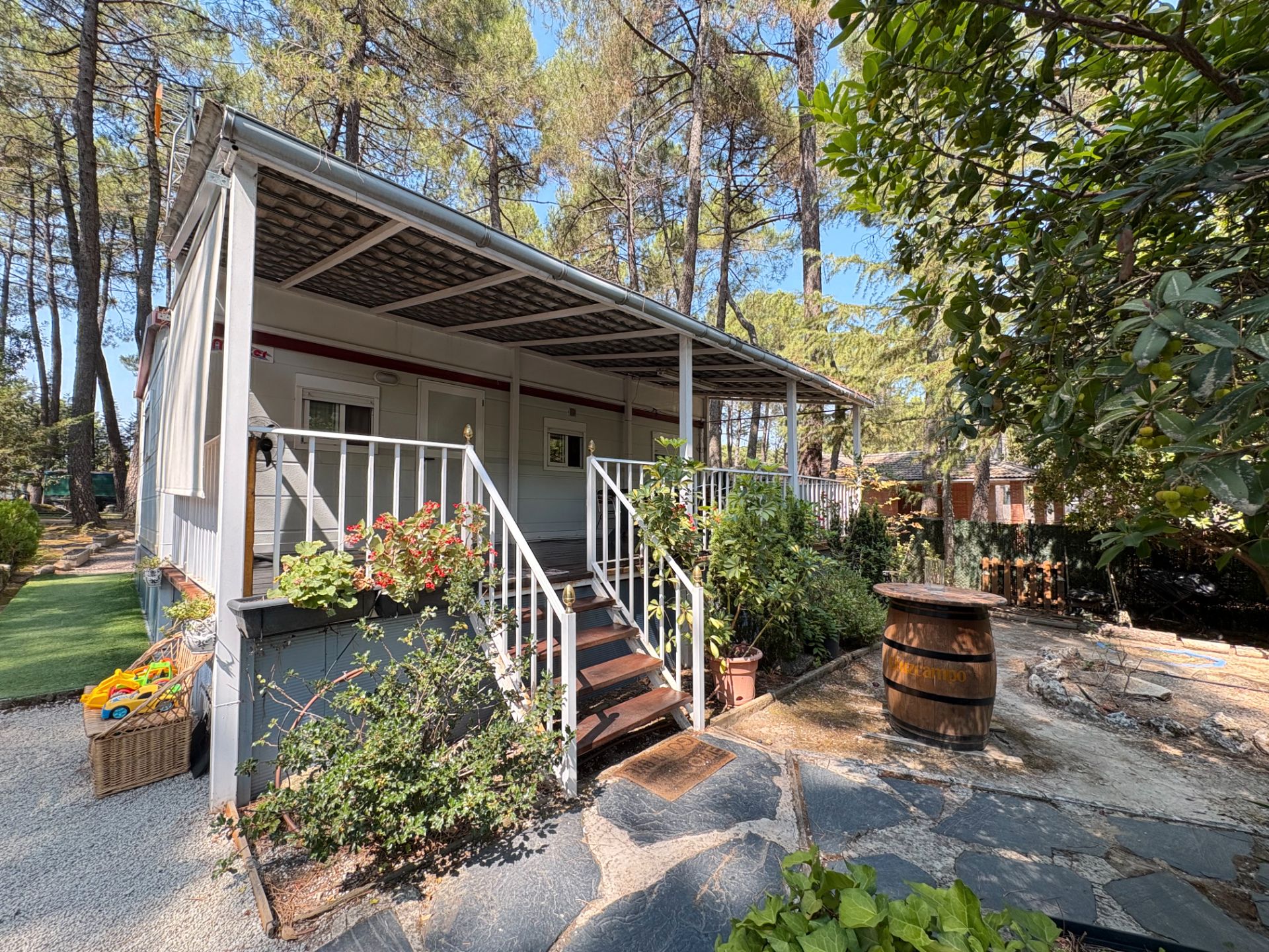 Exterior view of House or chalet for sale in Rozas de Puerto Real  with Air Conditioner, Private garden and Terrace