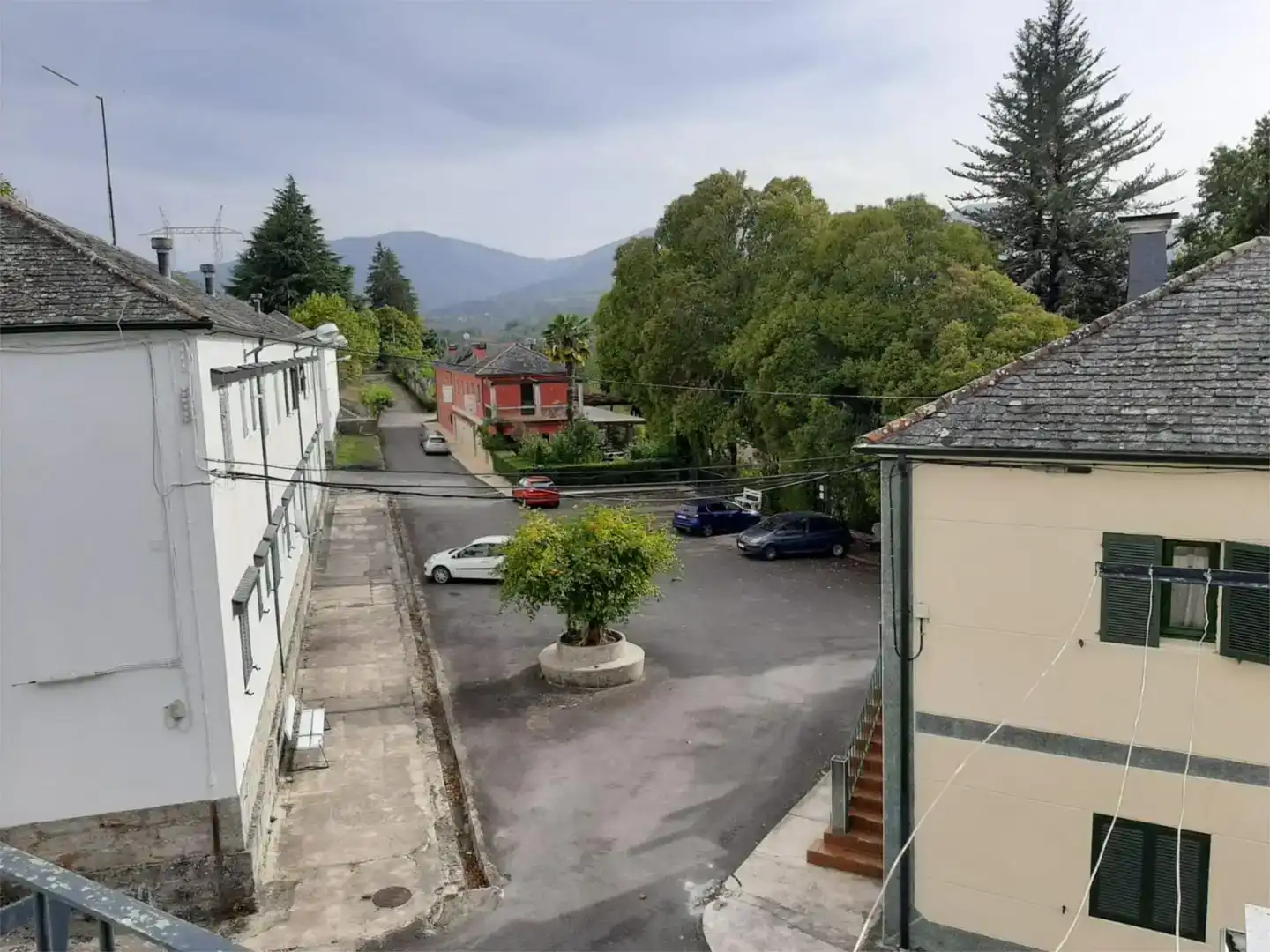 Vista exterior de Pis en venda en Nogueira de Ramuín