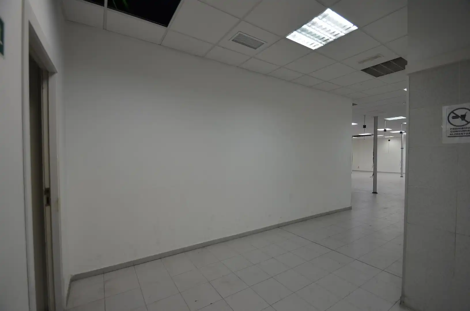 Locale commerciale in affitto a Calle Vapor 19, imagen 7