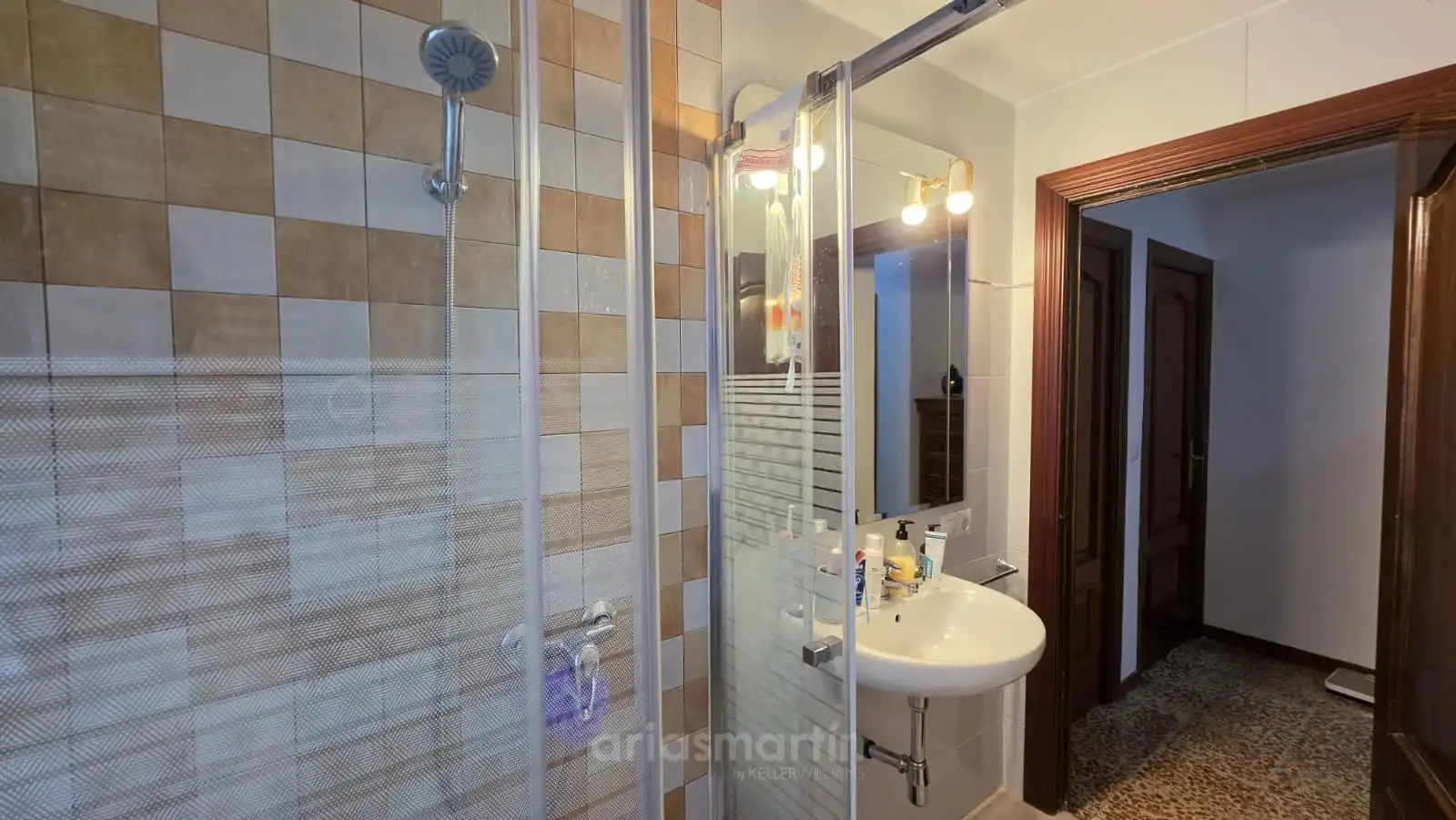 Badezimmer von Wohnung zur untervermieten in Salamanca mit Heizung, Terrasse und Möbliert