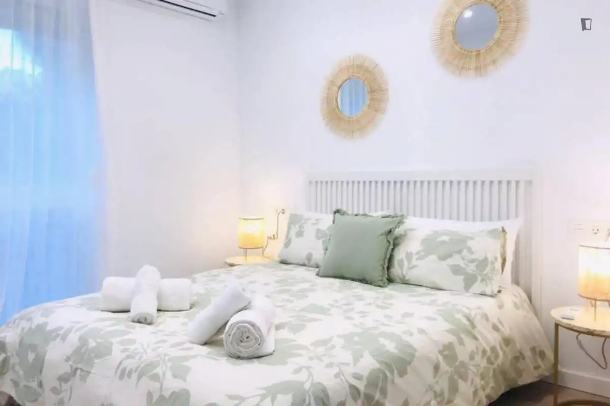 Dormitori de Apartament de lloguer en Málaga amb Aire condicionat, Moblat i Forn
