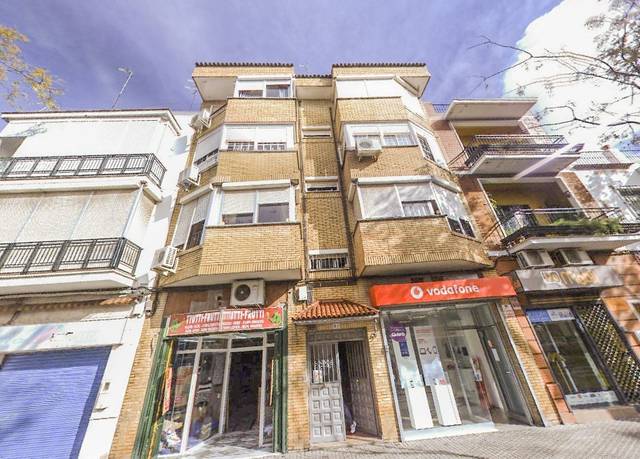 Local comercial en Venta en C/ Afán de Ribera en El Cerro