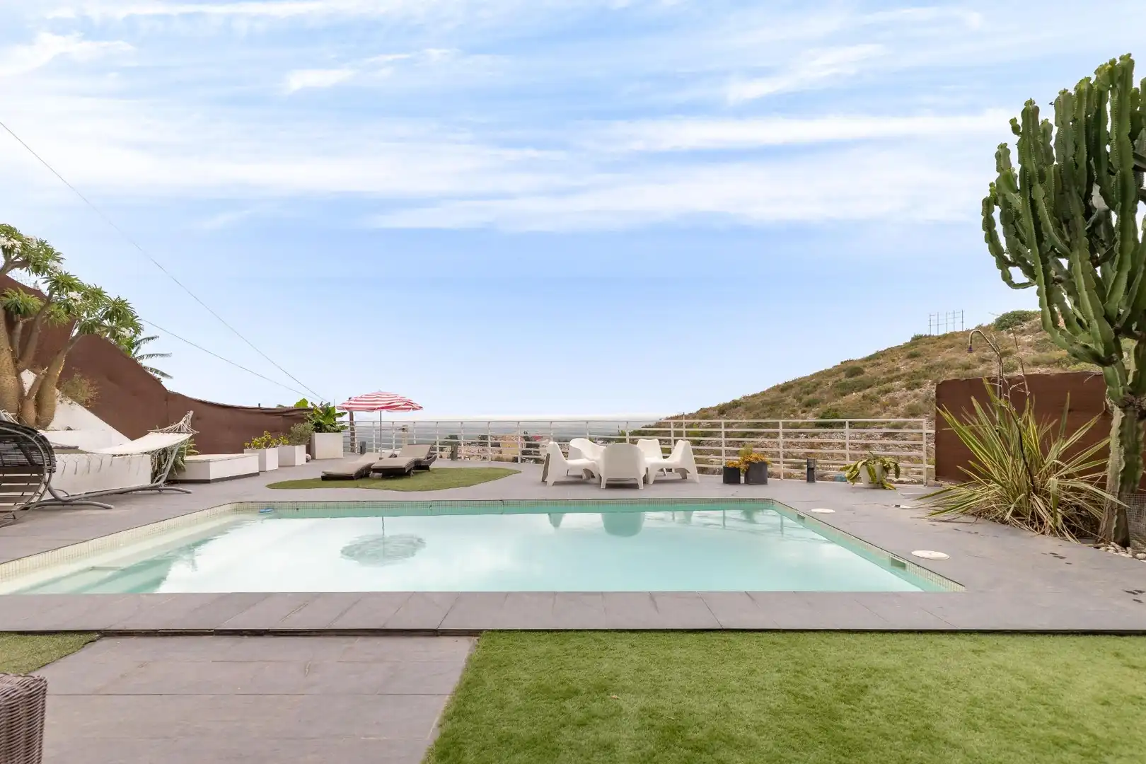 Piscina de Casa o xalet en venda en Chiva amb Calefacció, Jardí privat i Terrassa