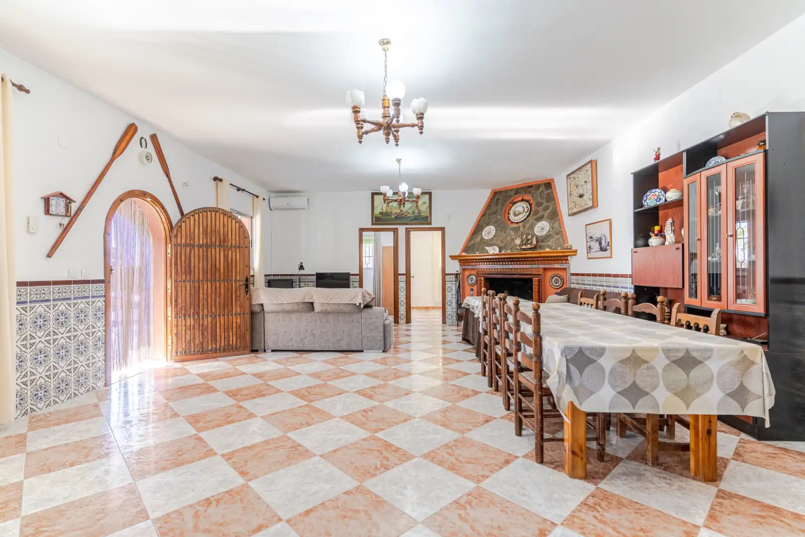 Sala de estar de Finca rústica en venta en Motril con Aire acondicionado, Calefacción y Jardín privado