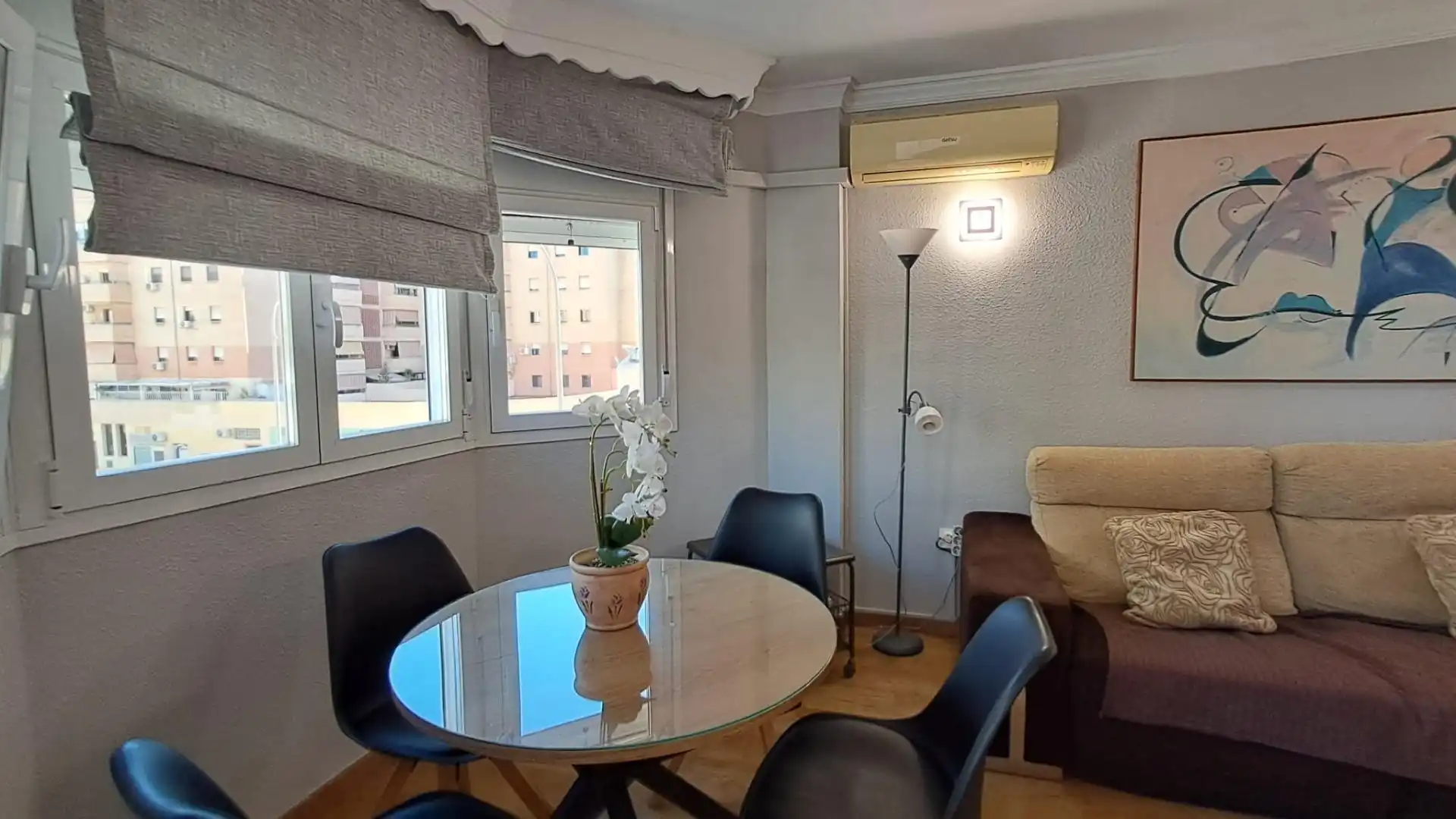 Sala de estar de Piso en venta en Carretera de Cádiz