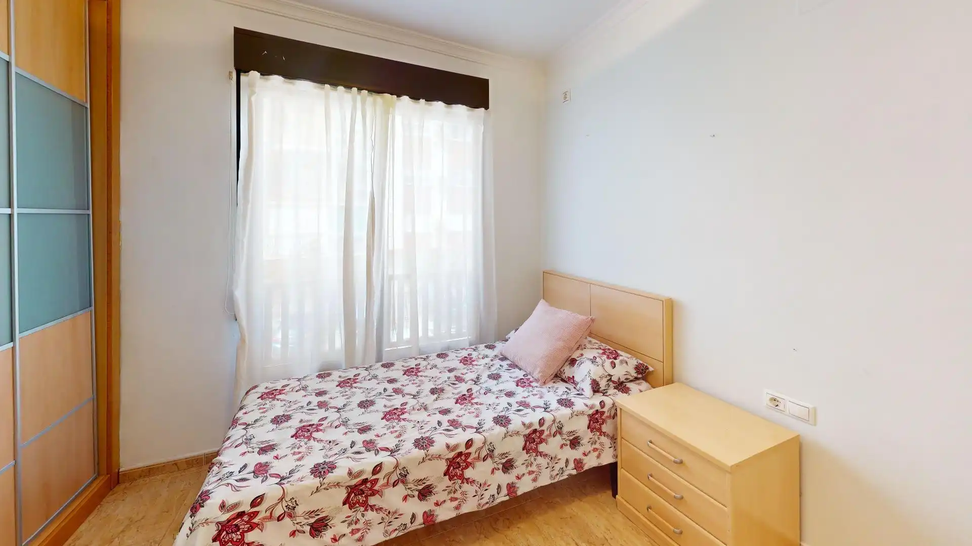 Habitación de Piso en venta en Valencia con Aire acondicionado, Calefacción y Amueblado