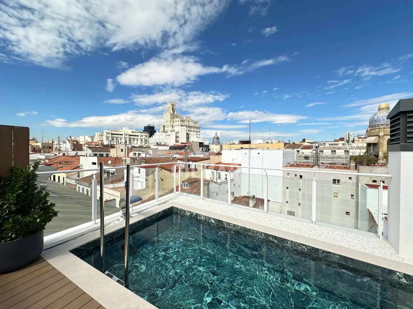 Piscina de Pis en venda en Madrid amb Calefacció, Piscina i Moblat