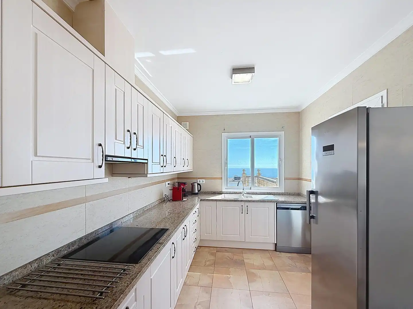 Chalet con piscina en venta en Cumbre del Sol, imagen 12