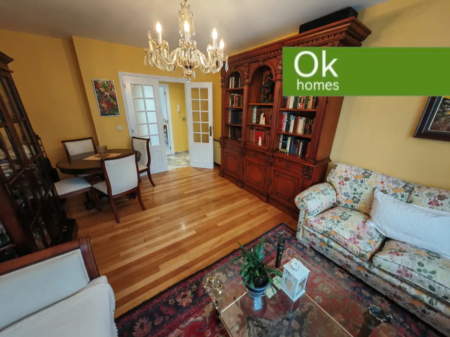 Sala de estar de Piso en venta en Betanzos con Calefacción, Parquet y Terraza