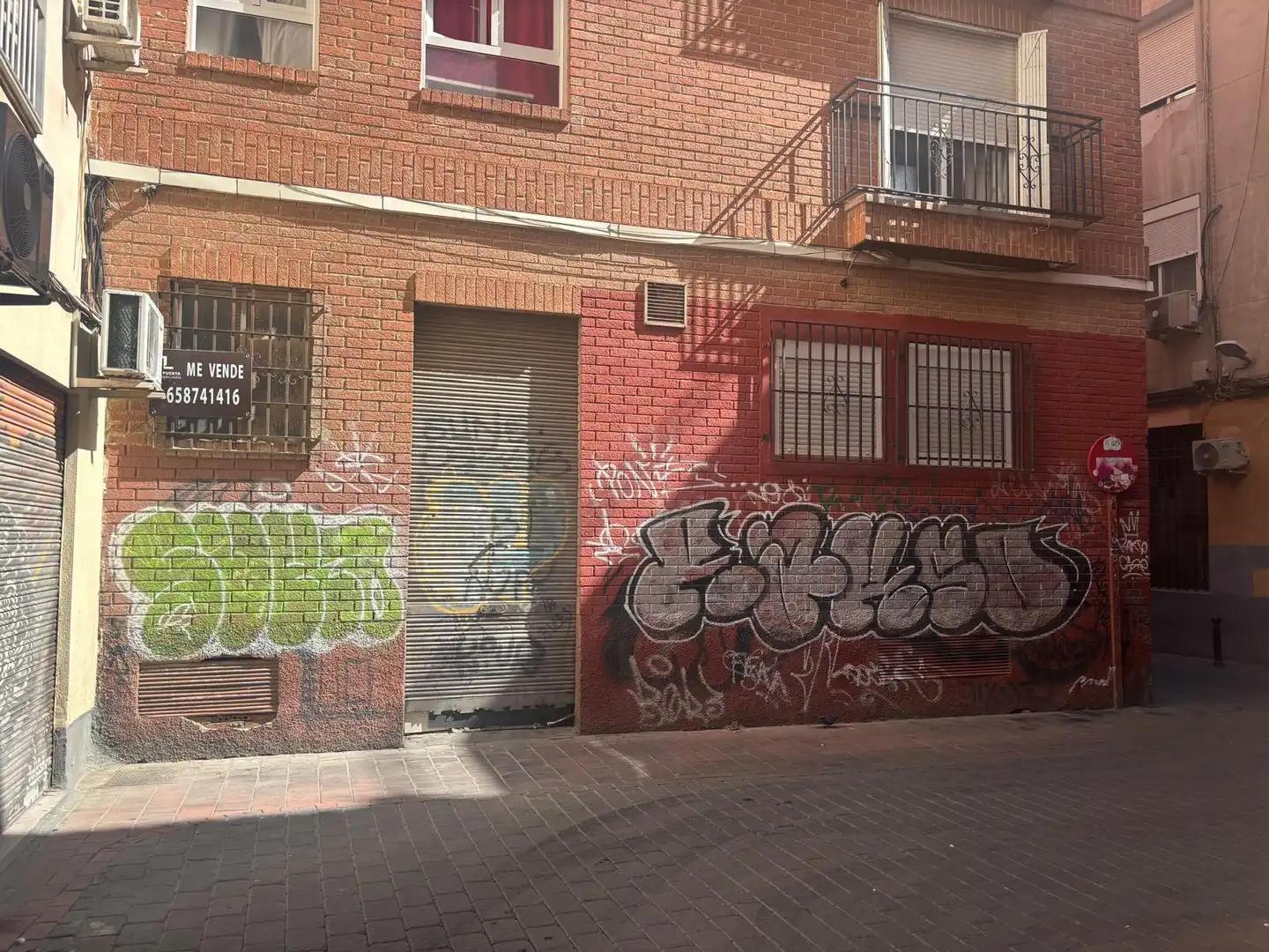 Business premises for sale in Calle Luisa Aledo
