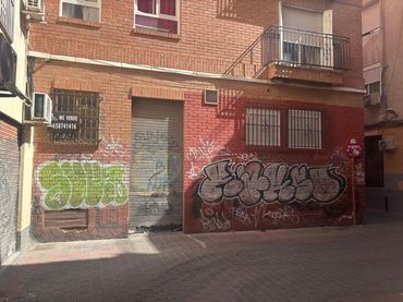 Local comercial en venta en Calle Luisa Aledo
