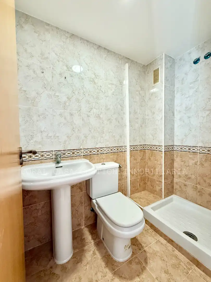 Bany de Apartament en venda en Chilches / Xilxes amb Terrassa, Traster i Piscina comunitària