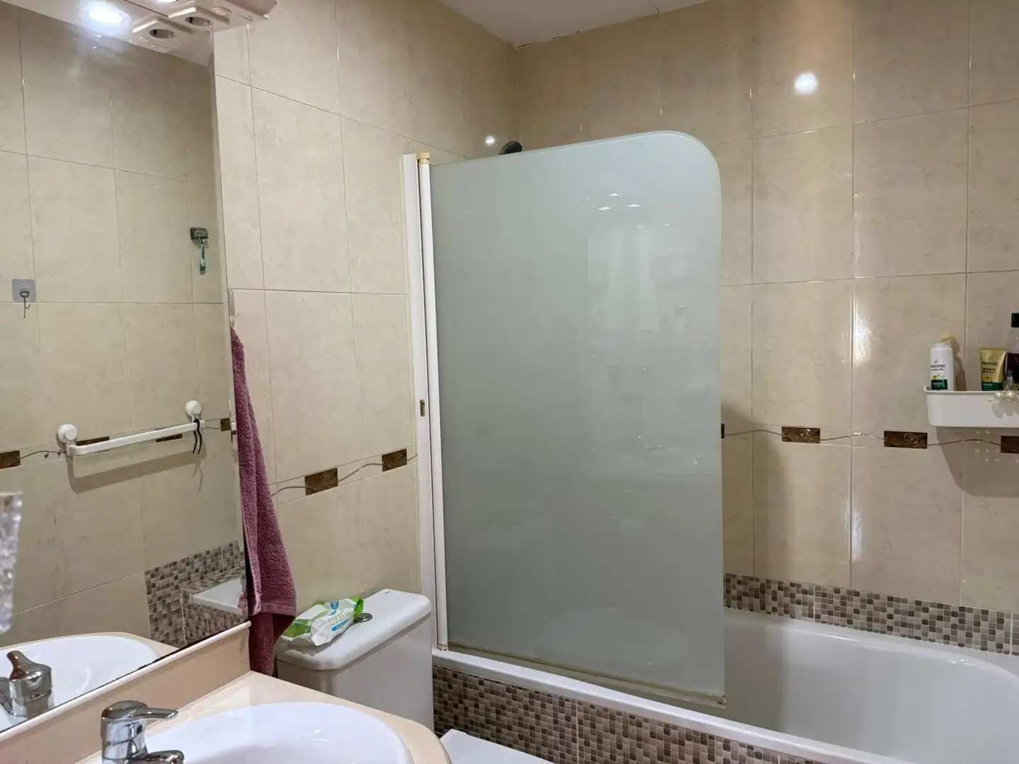 Badezimmer von Wohnung zum Verkauf in Les Franqueses del Vallès mit Klimaanlage, Heizung und Balkon