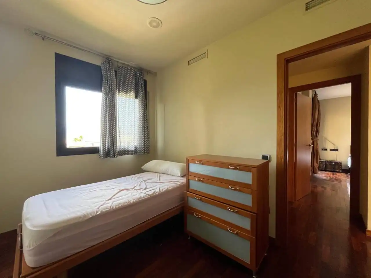 Bedroom of Houses for rent in Girona  with Air Conditioner, Heating and Terrace