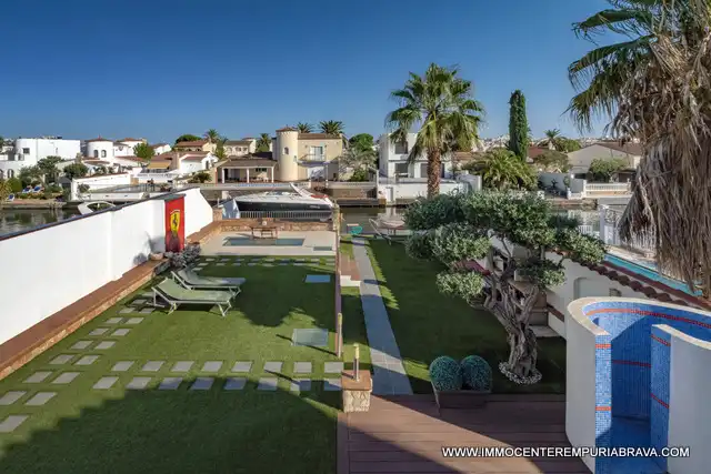 Terrace of Houses for sale in Empuriabrava  with Air Conditioner, Heating and Private garden
