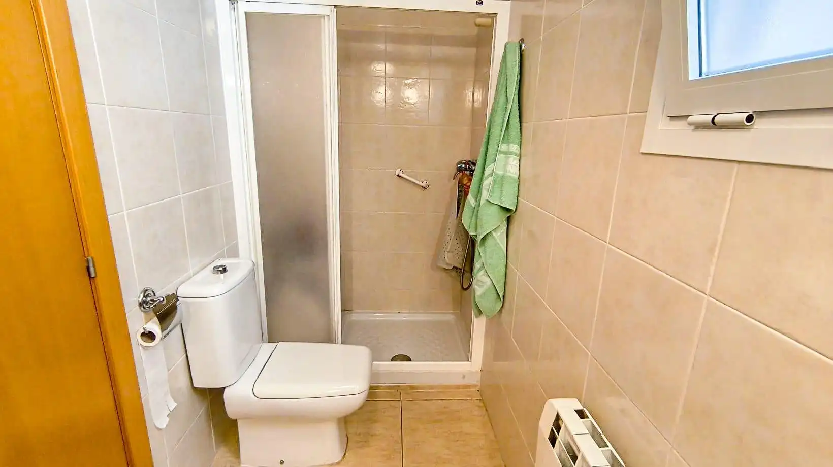 Baño de Piso en venta en Montbrió del Camp con Aire acondicionado, Calefacción y Balcón