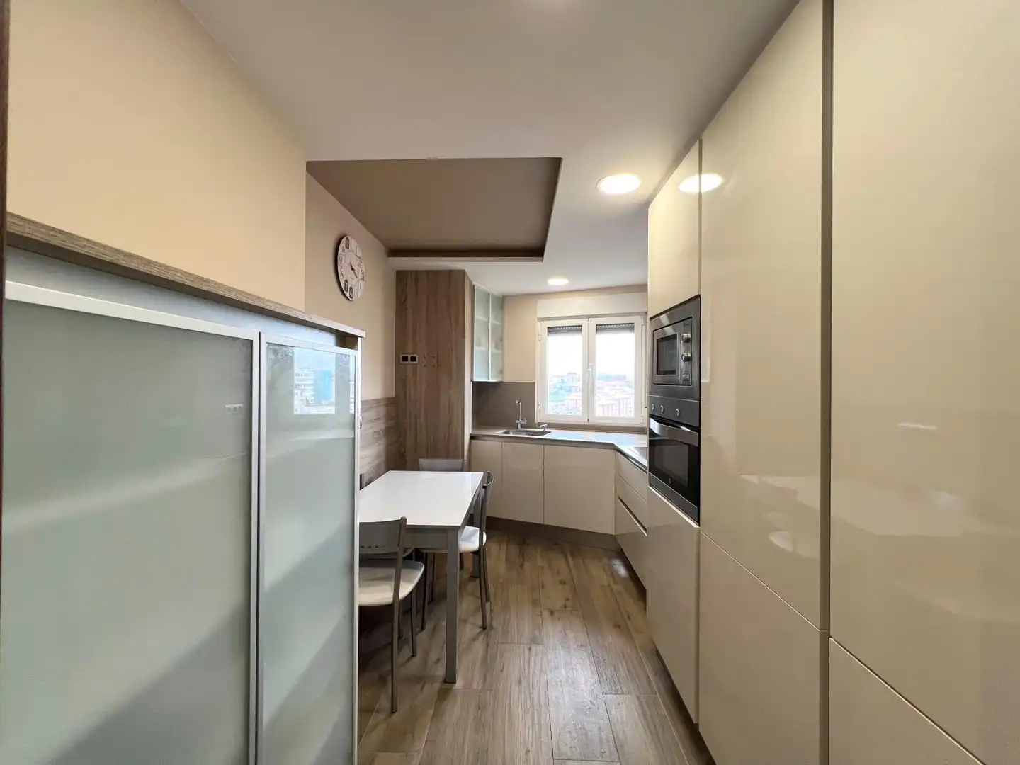 Flat for rent in Avenida CANTABRIA, Valdenoja