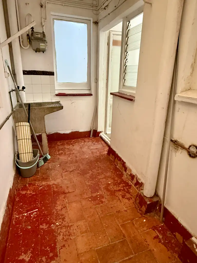 Wohnung zum Verkauf in Barcelona mit Parkett und Alarm