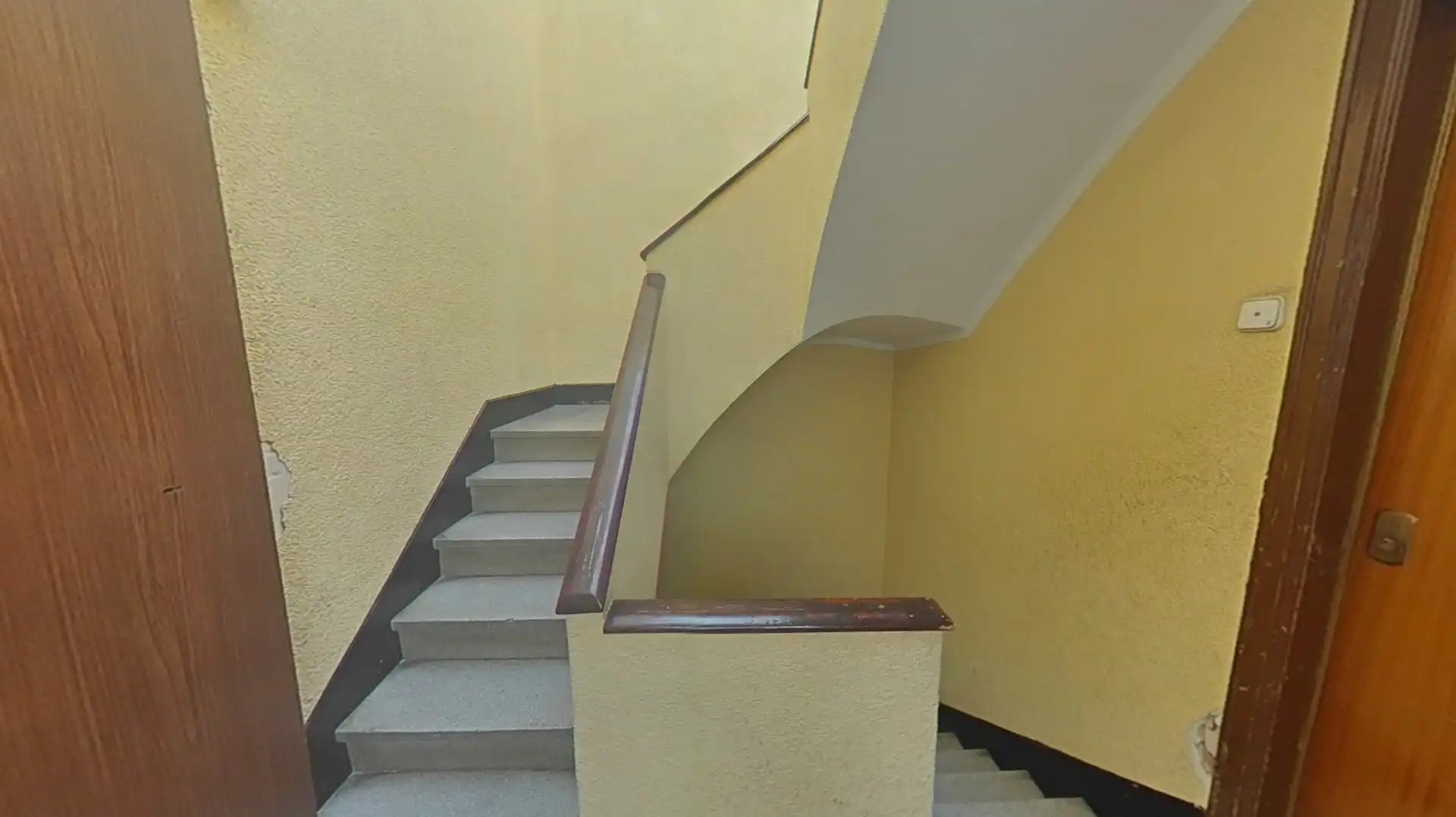 Piso en venta en L'Hospitalet de Llobregat con Balcón