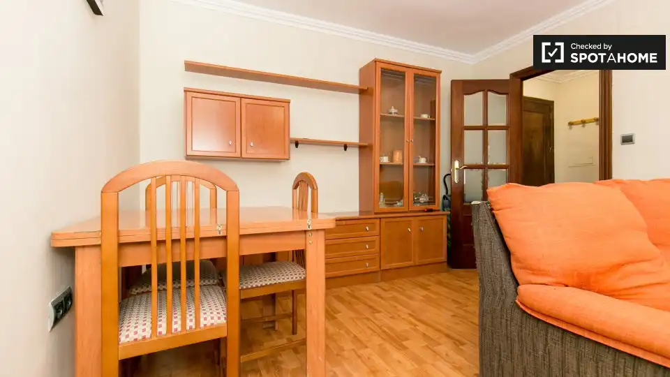 Room in Parque Nueva Granada