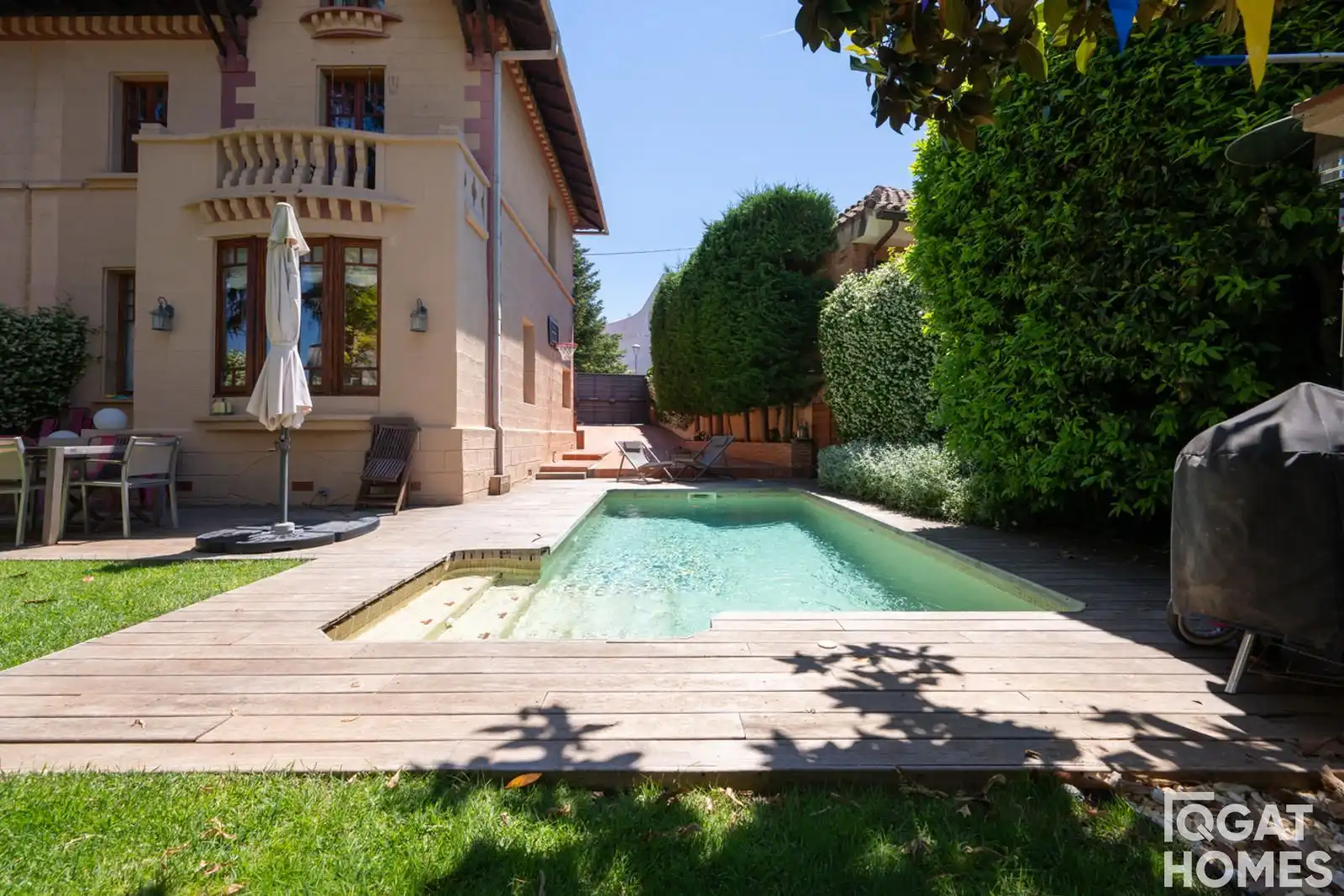 Swimming pool of Detached homes for sale in Sant Cugat del Vallès  with Air Conditioner, Heating and Terrace