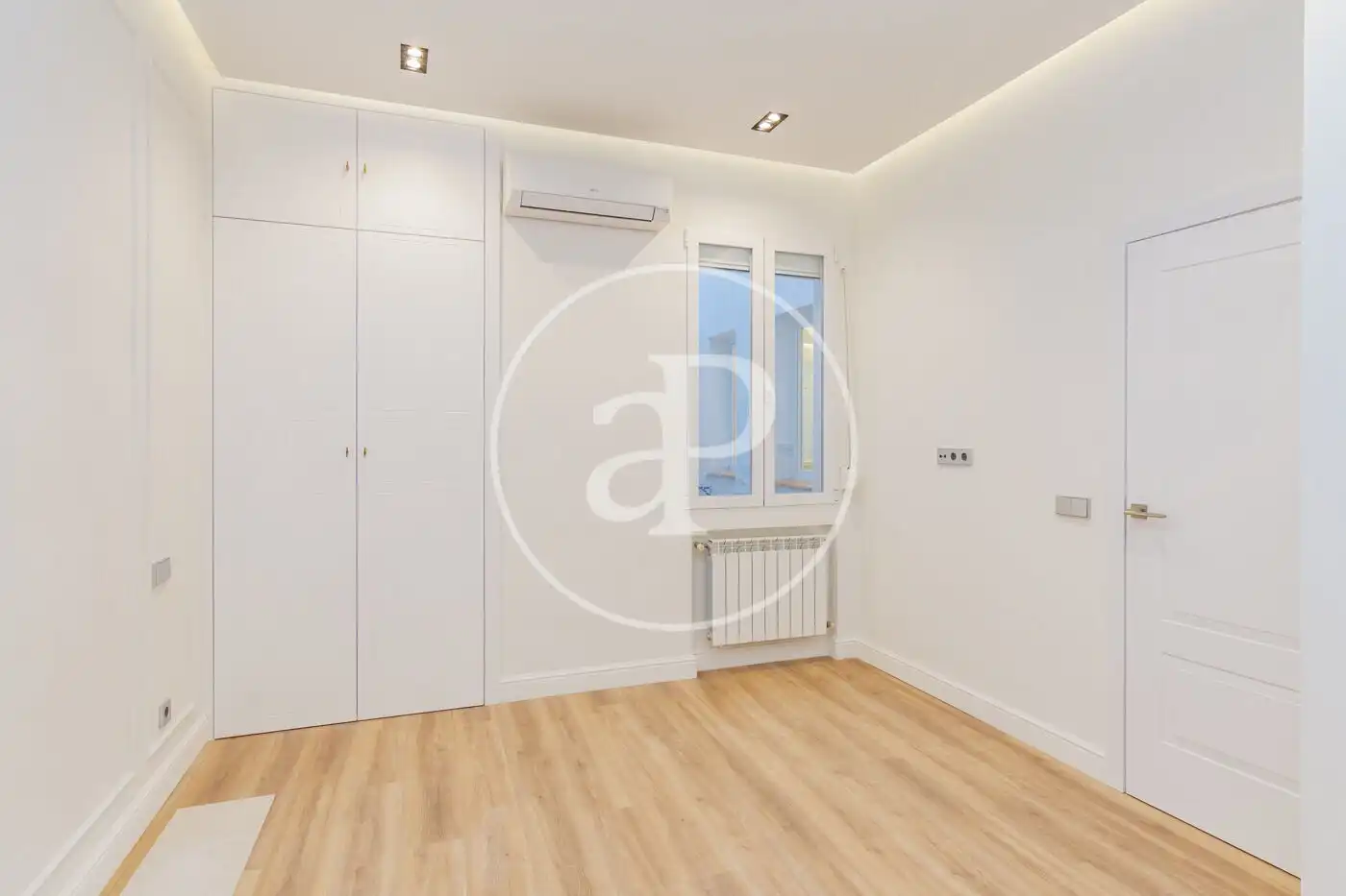 Habitación de Piso en venta en Madrid con Aire acondicionado y Calefacción