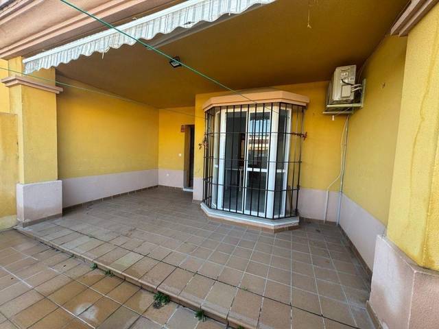 Casa adosada en Venta en Ctra Jerez - Ctra del Puerto