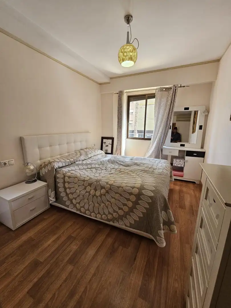 Habitación de Piso en venta en Valencia con Aire acondicionado, Terraza y Amueblado
