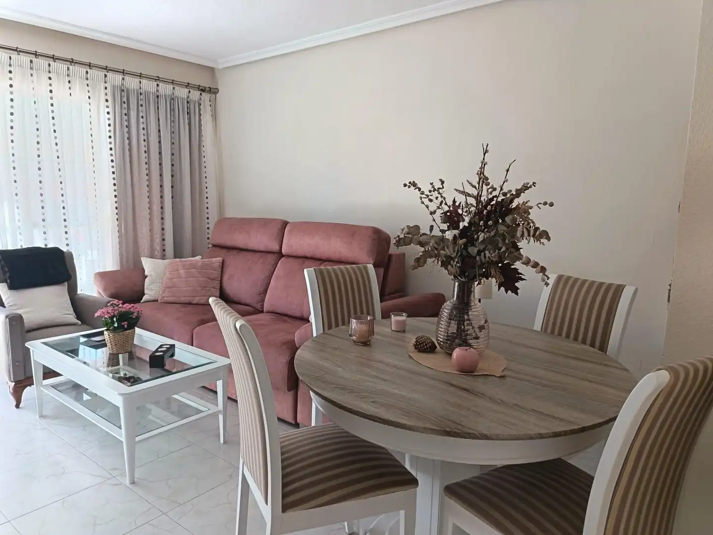 Sala d'estar de Pis en venda en Alicante / Alacant amb Aire condicionat, Jardí privat i Terrassa